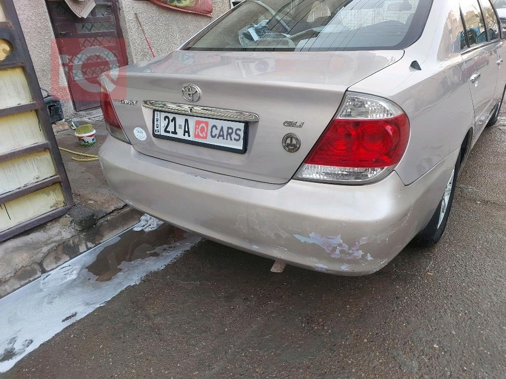 تۆیۆتا کامری